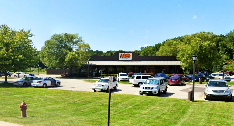 Cracker Barrel - Stevensville - 2525 West Marquette Woods Rd